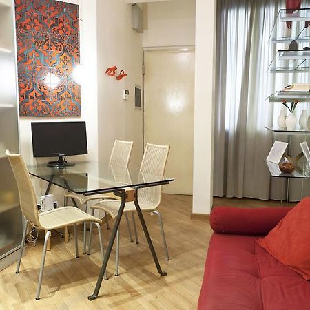 Italianway-Fiori Chiari Apartment Milan Bagian luar foto